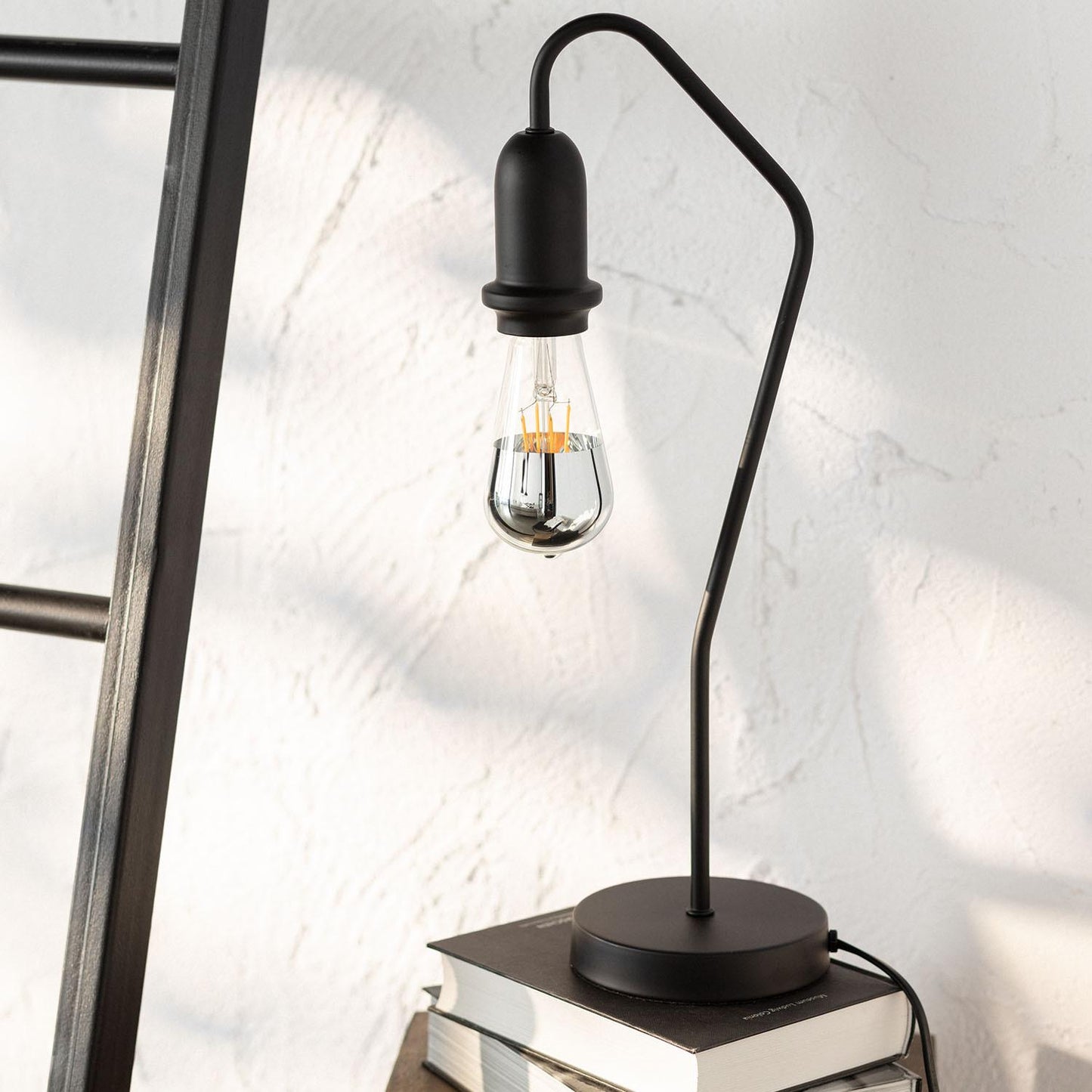 Ampoule LED Filament E27 7.5W 800 lm Dimmable ST64