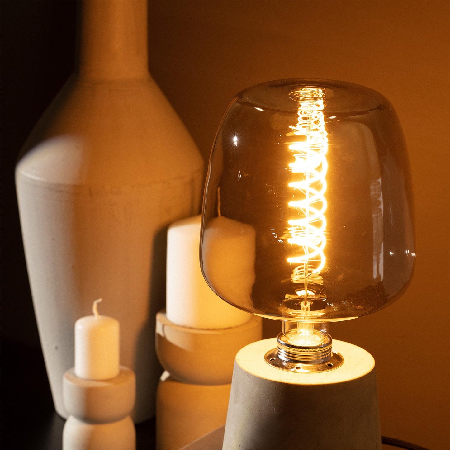 Ampoule LED E27 8W 800 lm G235 Smoky, Non-Dimmable, IP20