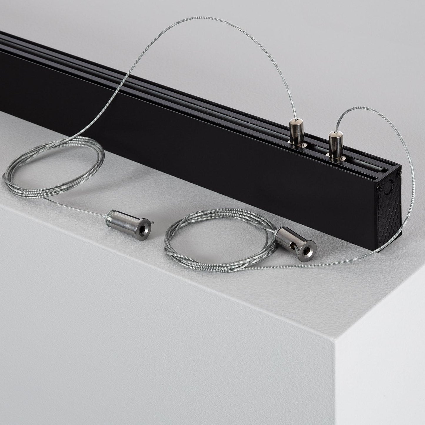 Rail Magnétique Suspendu 48V 1m Noir pour Intérieur