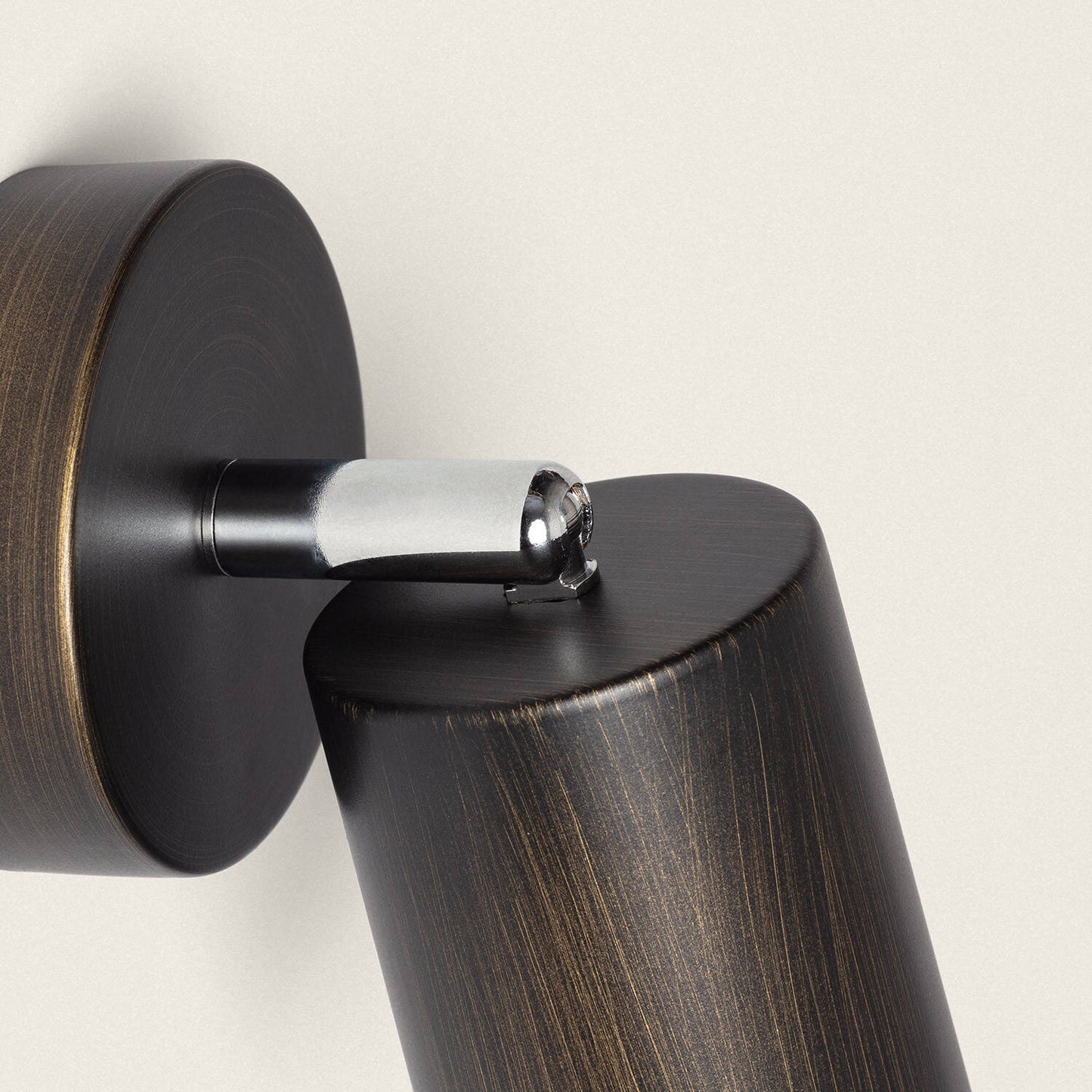 Plafonnier Rond Orientable 35W IP20 en Métal