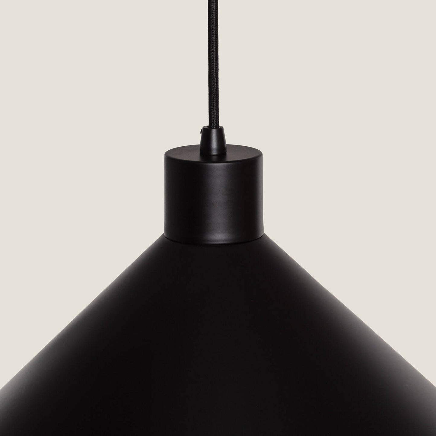 Suspension LED Métal Noir 40W IP20