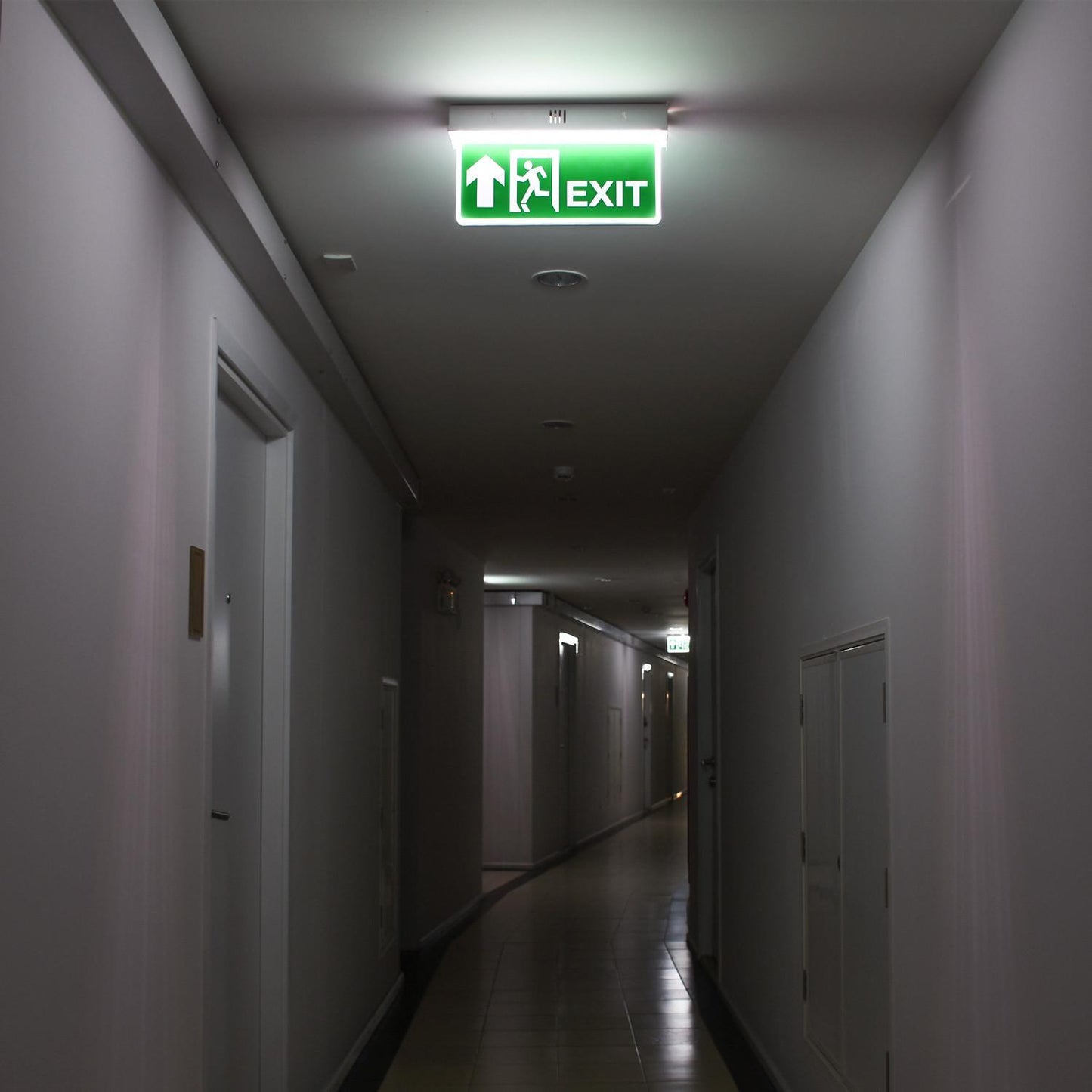 Éclairage de Secours LED 2W Double Face en Saillie IP20