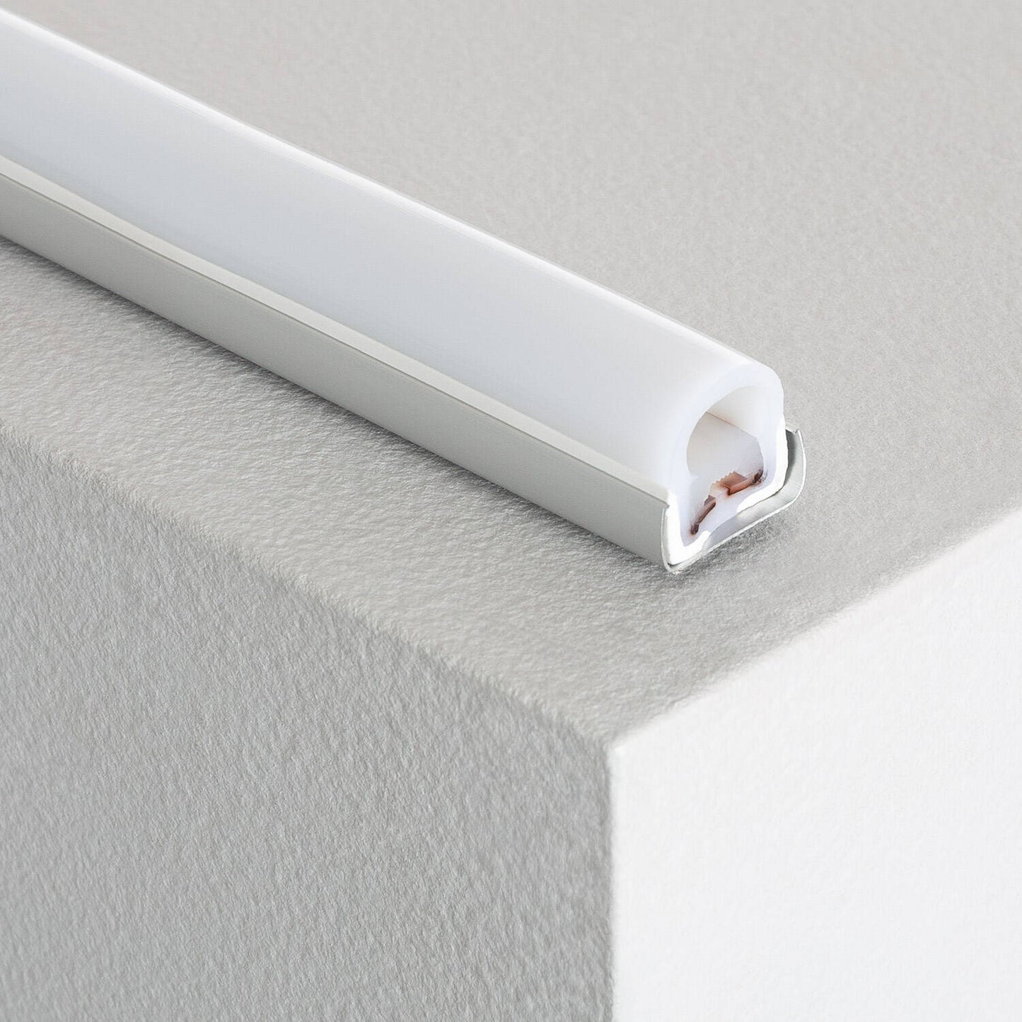 Profilé Aluminium 1m pour Néon LED Flexible 7.5W/m 220V Semi-circulaire IP67