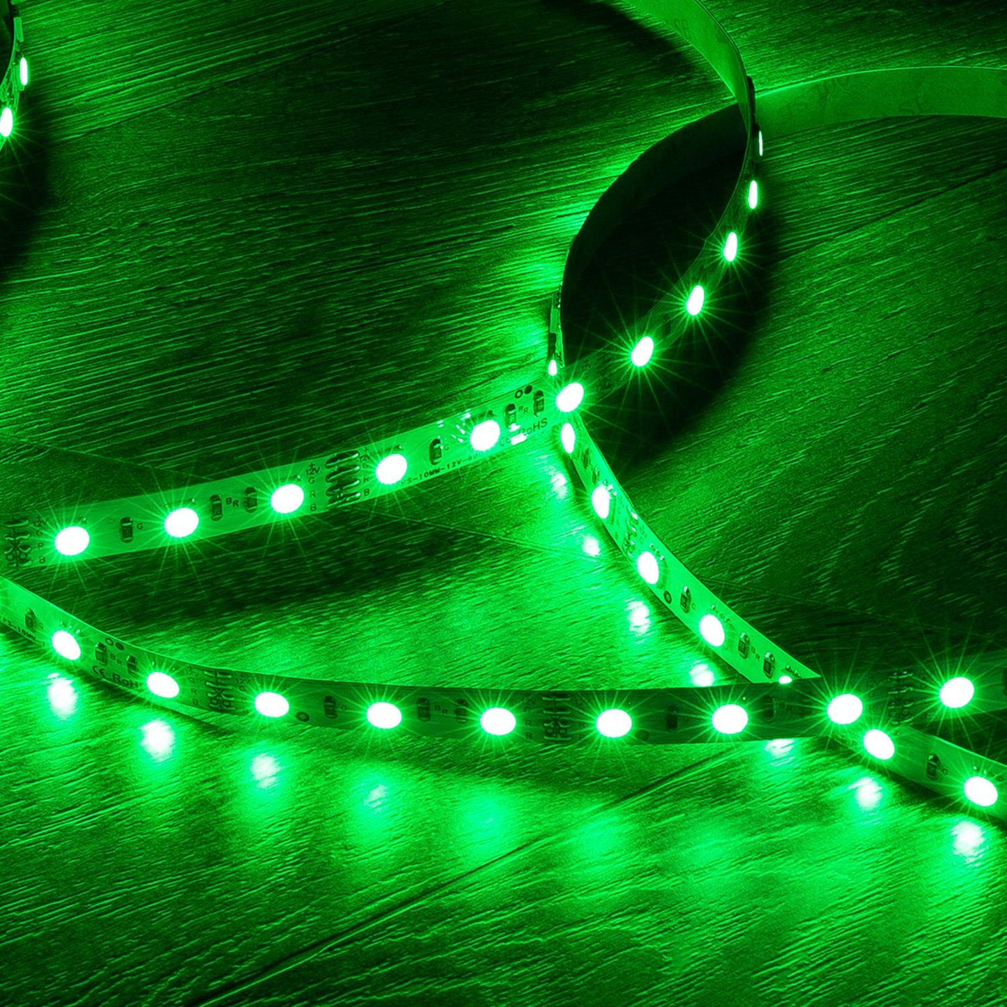 Ruban LED RGB 12V 9W/m 5m IP20 Flexible et Dimmable