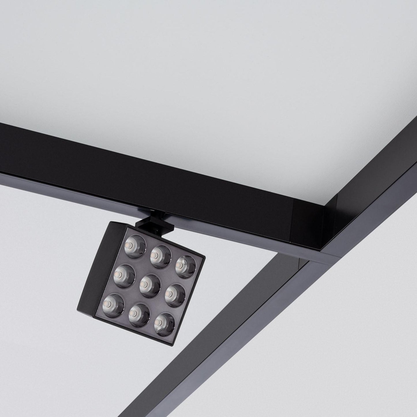 Spot LED sur Rail Magnétique 15W Noir IP20 1200lm UGR16