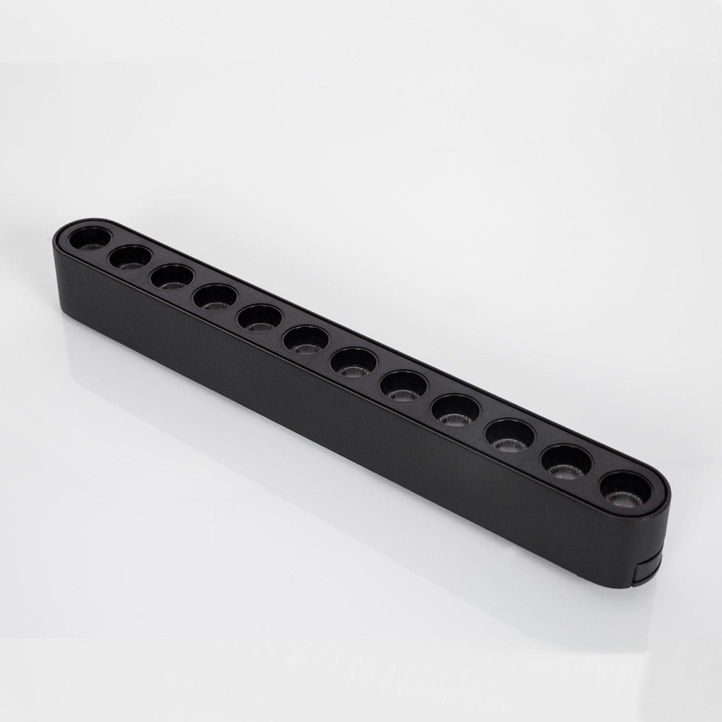 Spot LED sur Rail Magnétique 12W 48V 222mm IP20