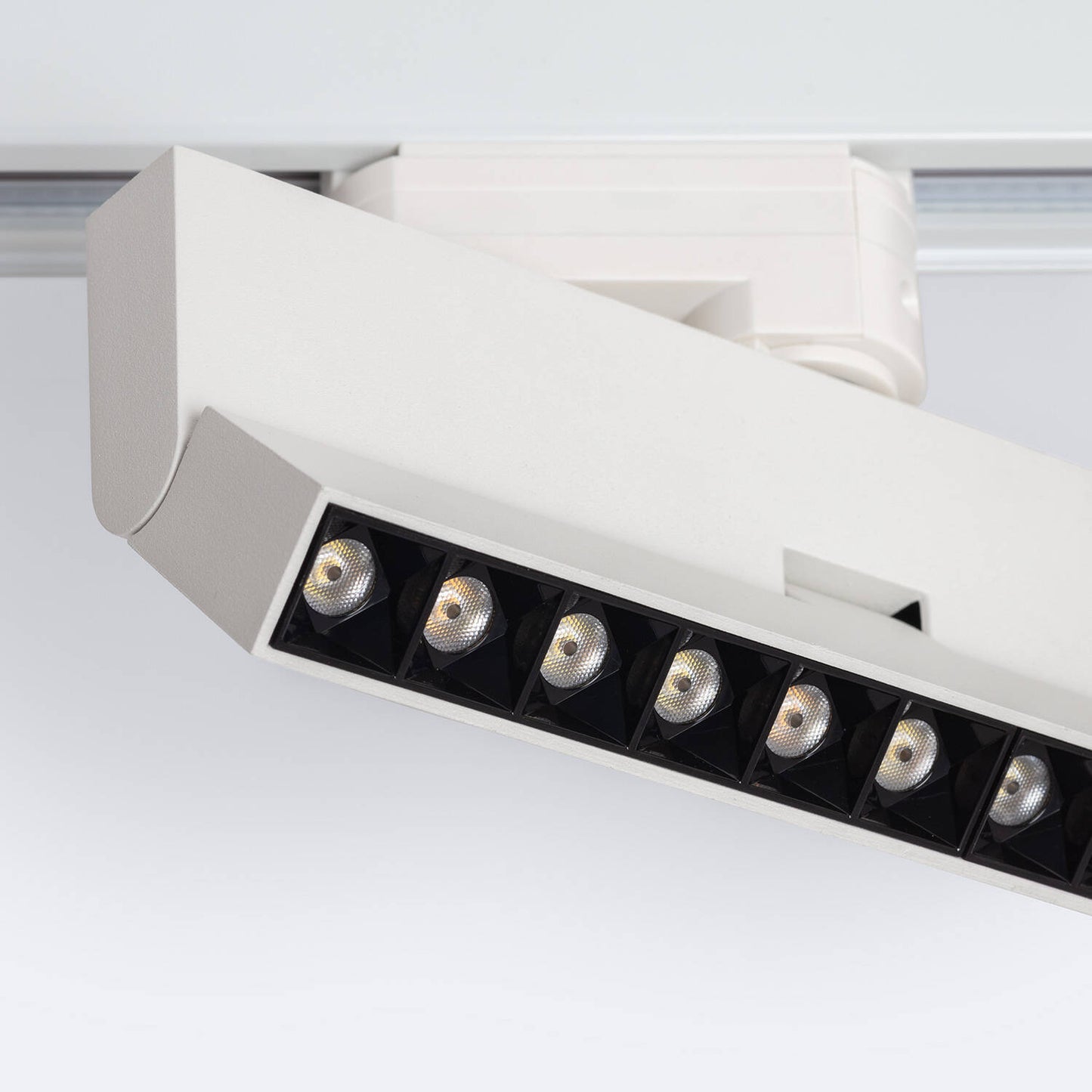 Spot LED sur Rail Triphasé 12W Dimmable, IP20, Orientable, Blanc