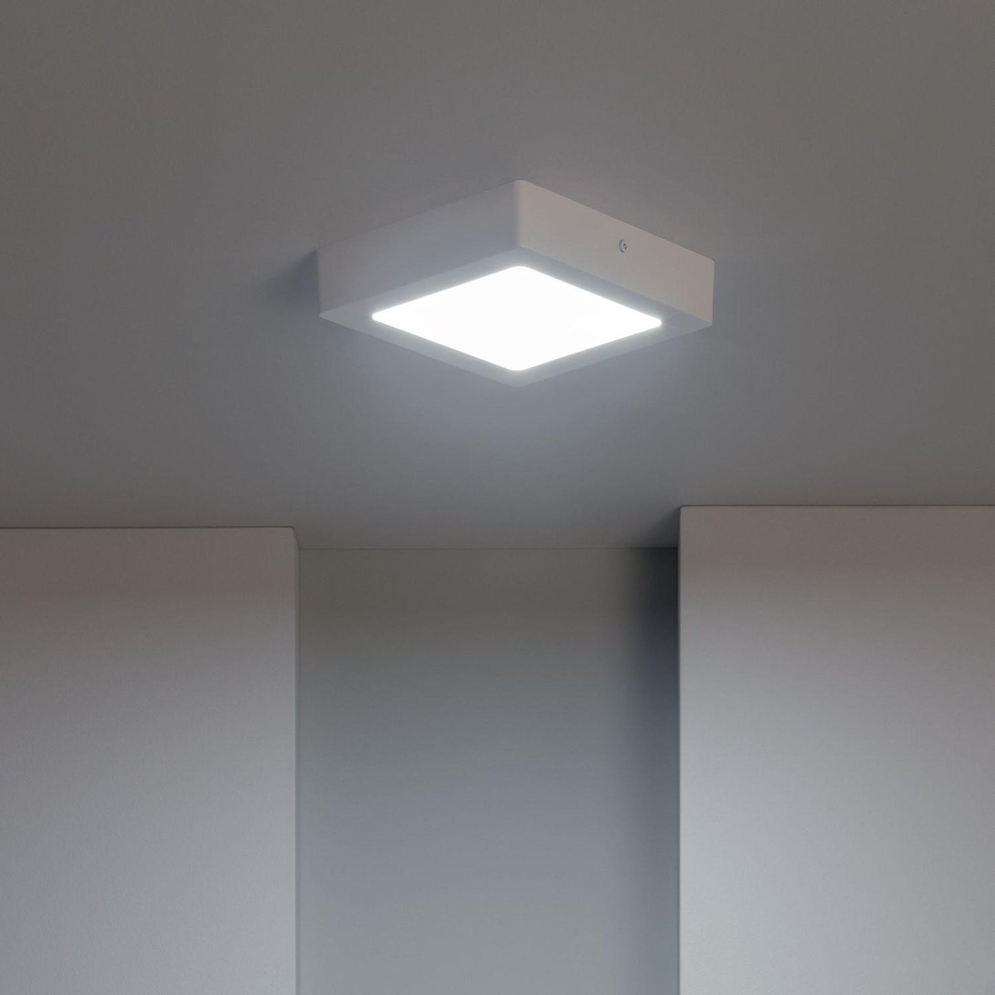 Plafonnier LED Carré 12W 170x170 mm IP20 Non Dimmable