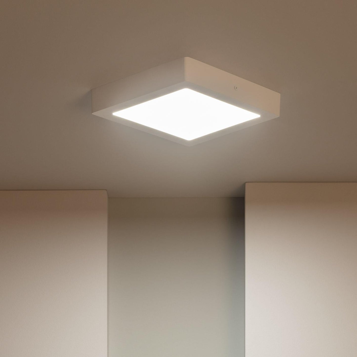 Plafonnier LED Carré 18W 225mm IP20 Non-Dimmable