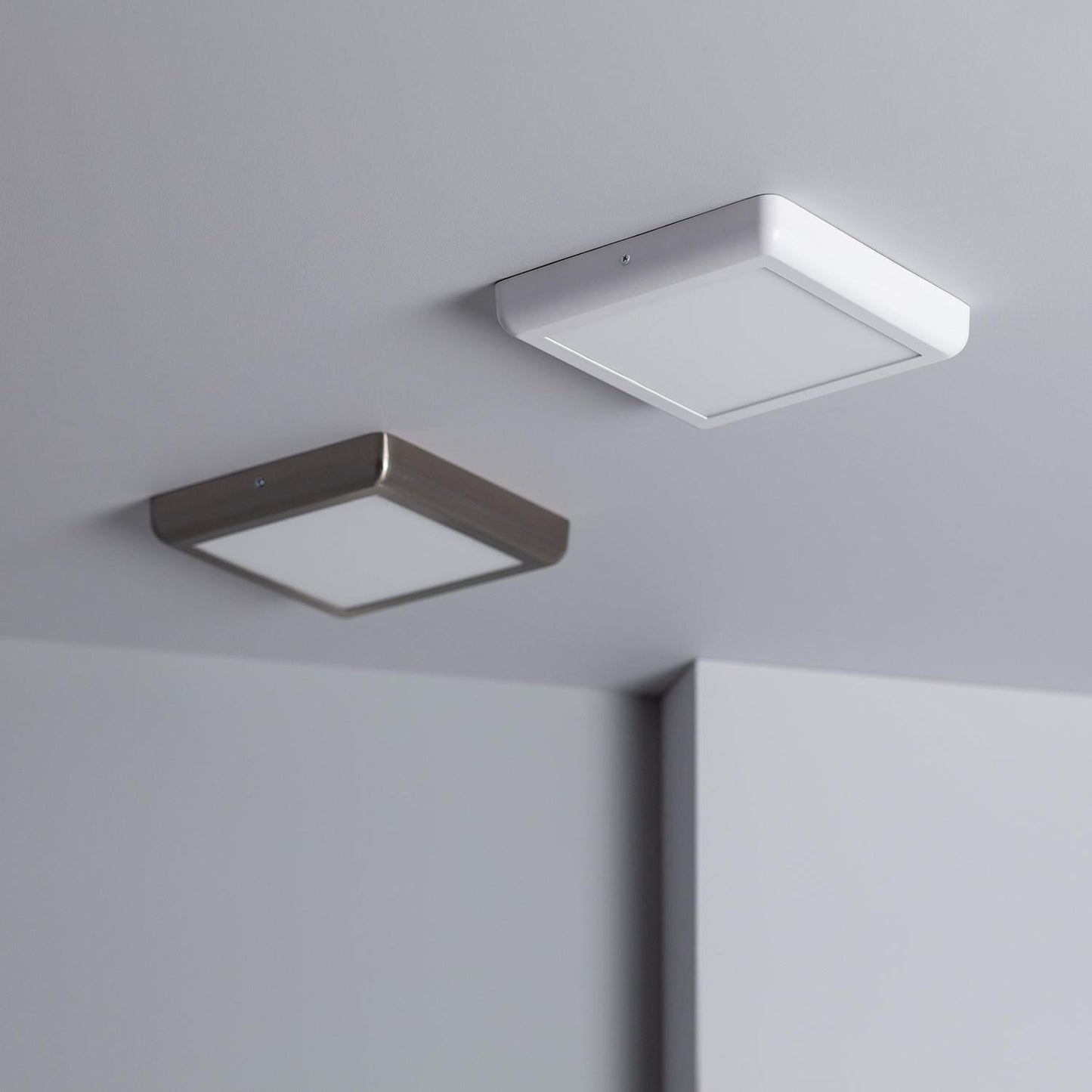Plafonnier LED Carré 18W Métal 225mm IP20 Non Dimmable