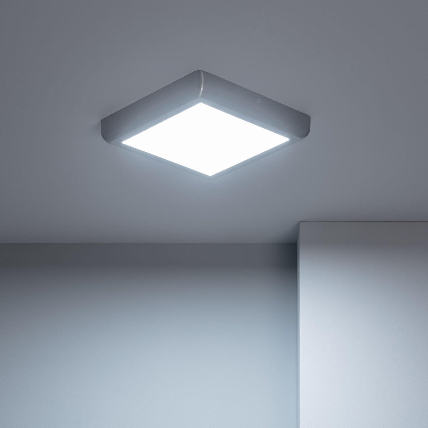 Plafonnier LED Carré 18W Métal 225mm IP20 Non Dimmable