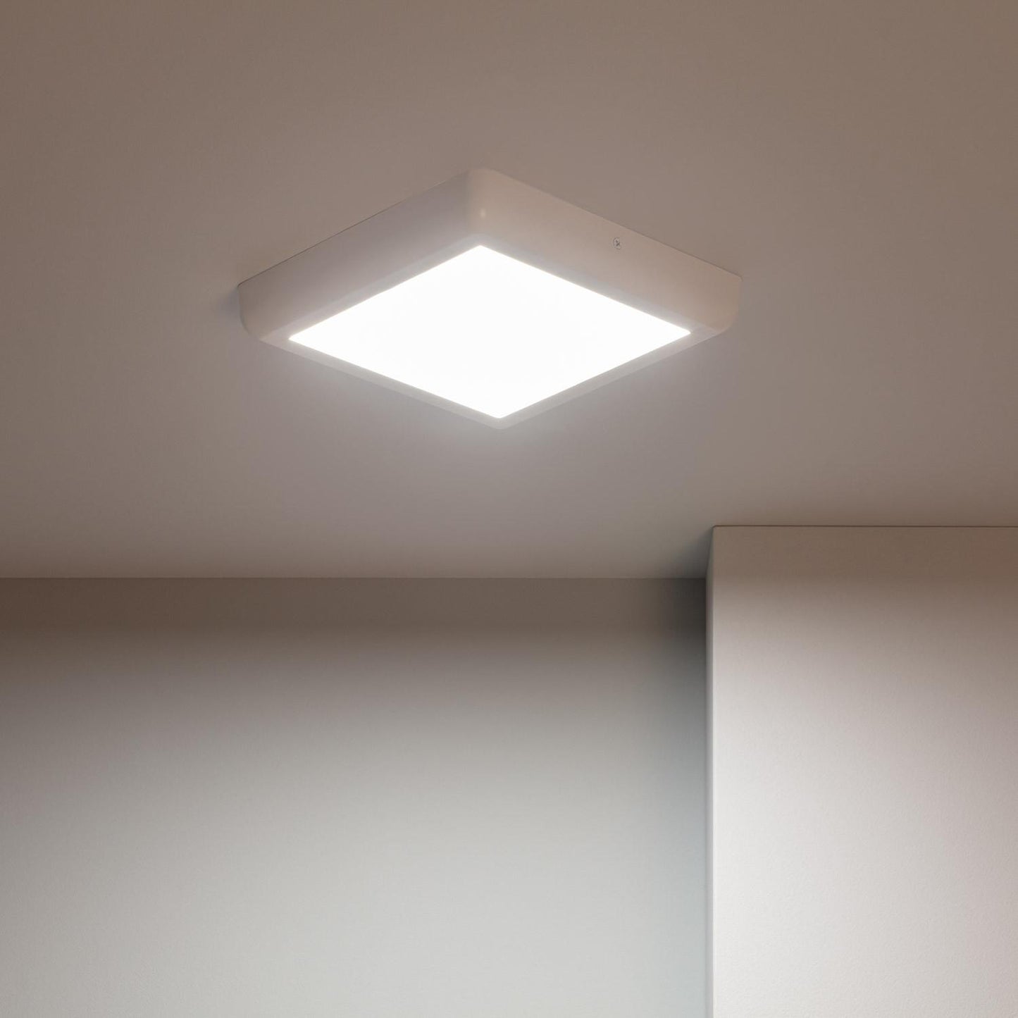 Plafonnier LED Carré 18W 225x225 mm IP20 Non-Dimmable