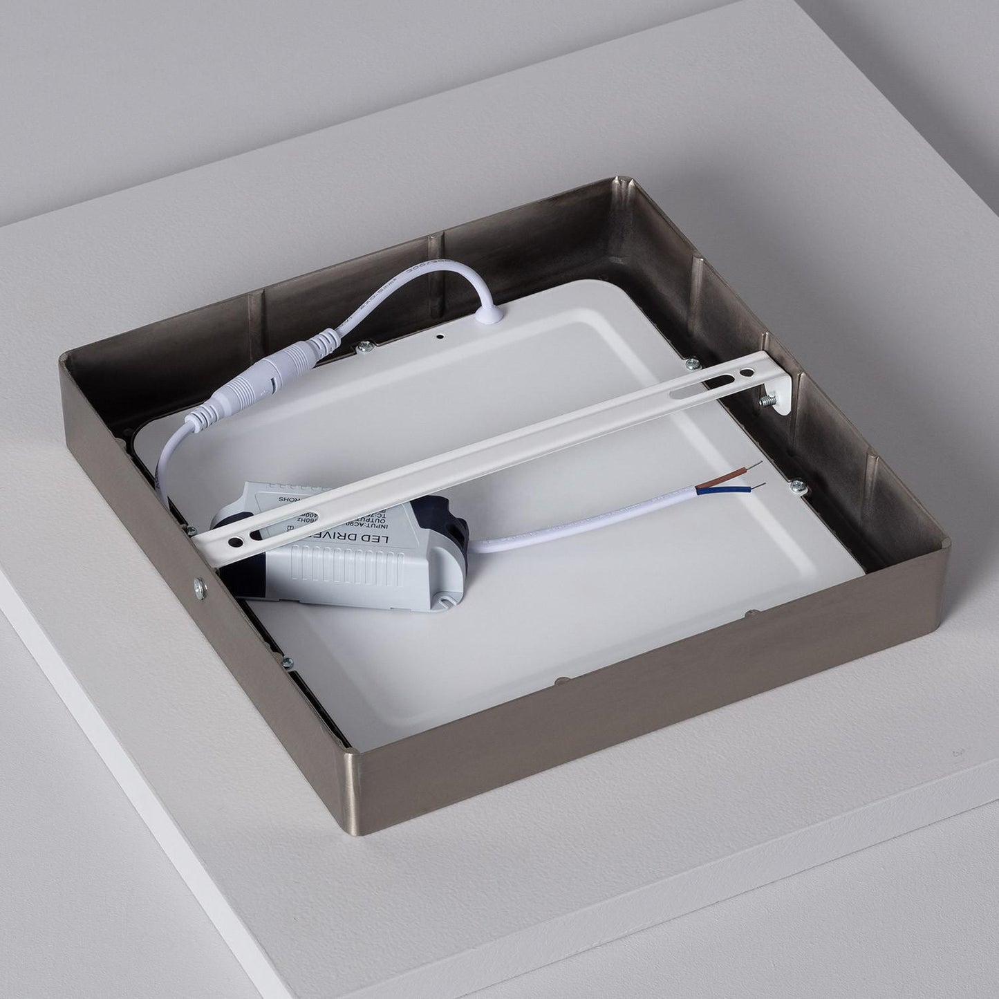 Plafonnier LED Carré 18W 225x225 mm IP20 Non-Dimmable