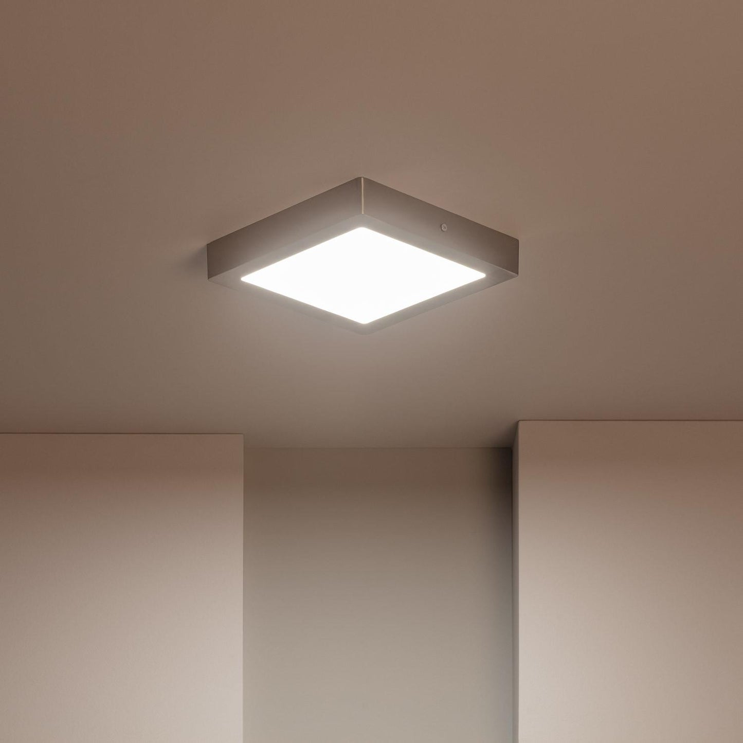 Plafonnier LED Carré 18W 225x225 mm IP20 Non-Dimmable