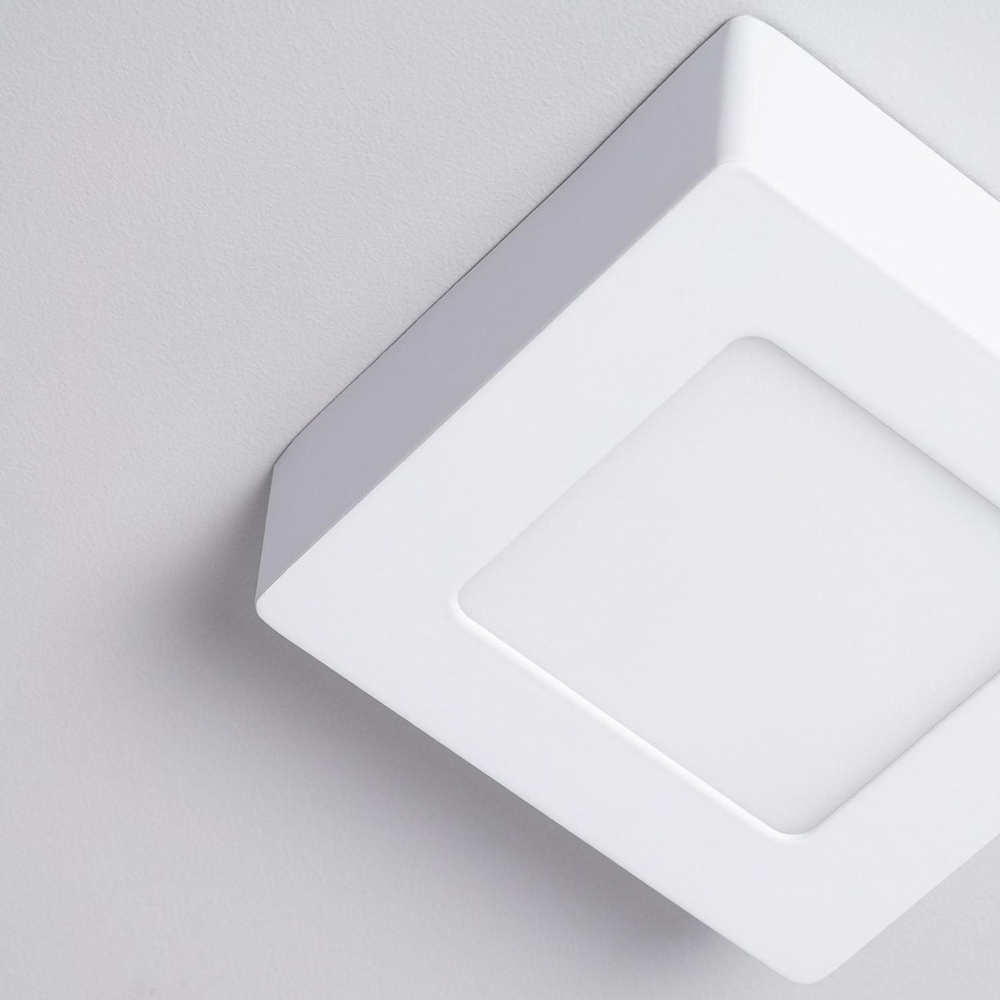 Plafonnier LED Carré 6W 120x120 mm IP20 Non Dimmable