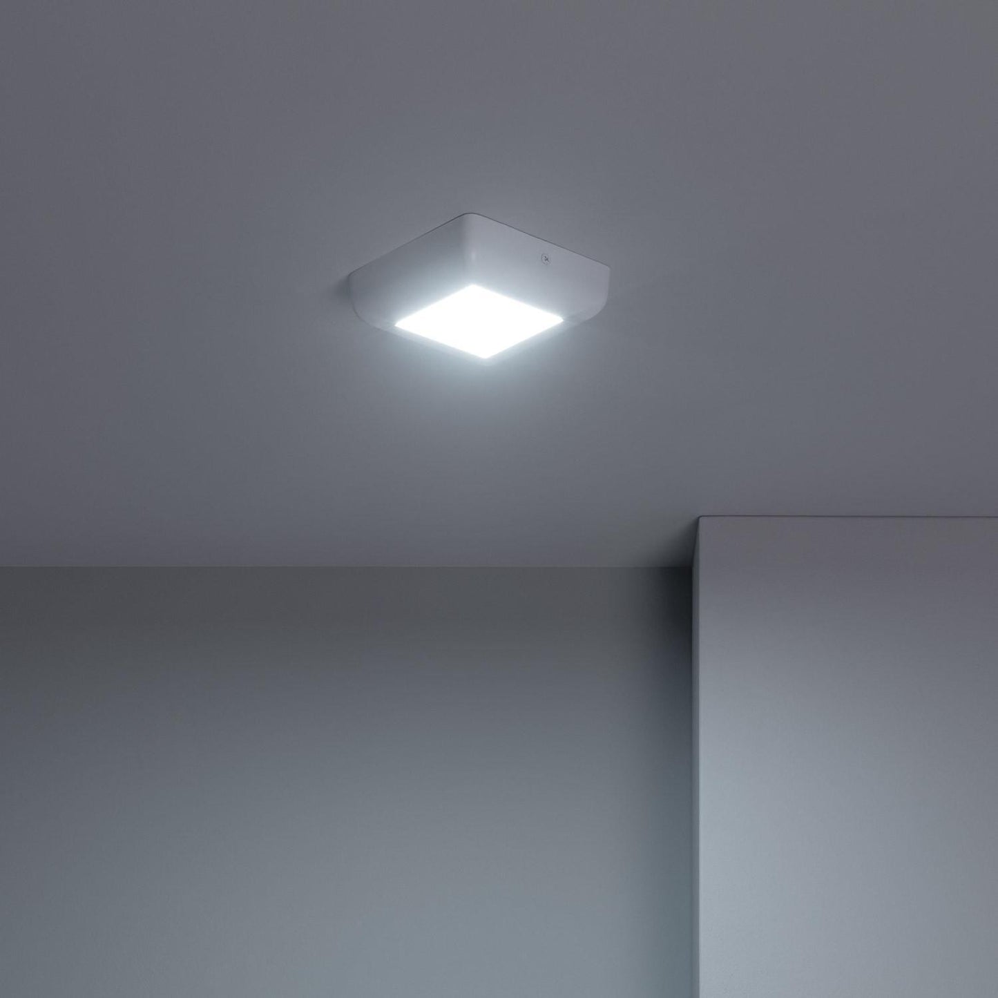 Plafonnier LED Carré 6W 122x122mm IP20 Non-Dimmable