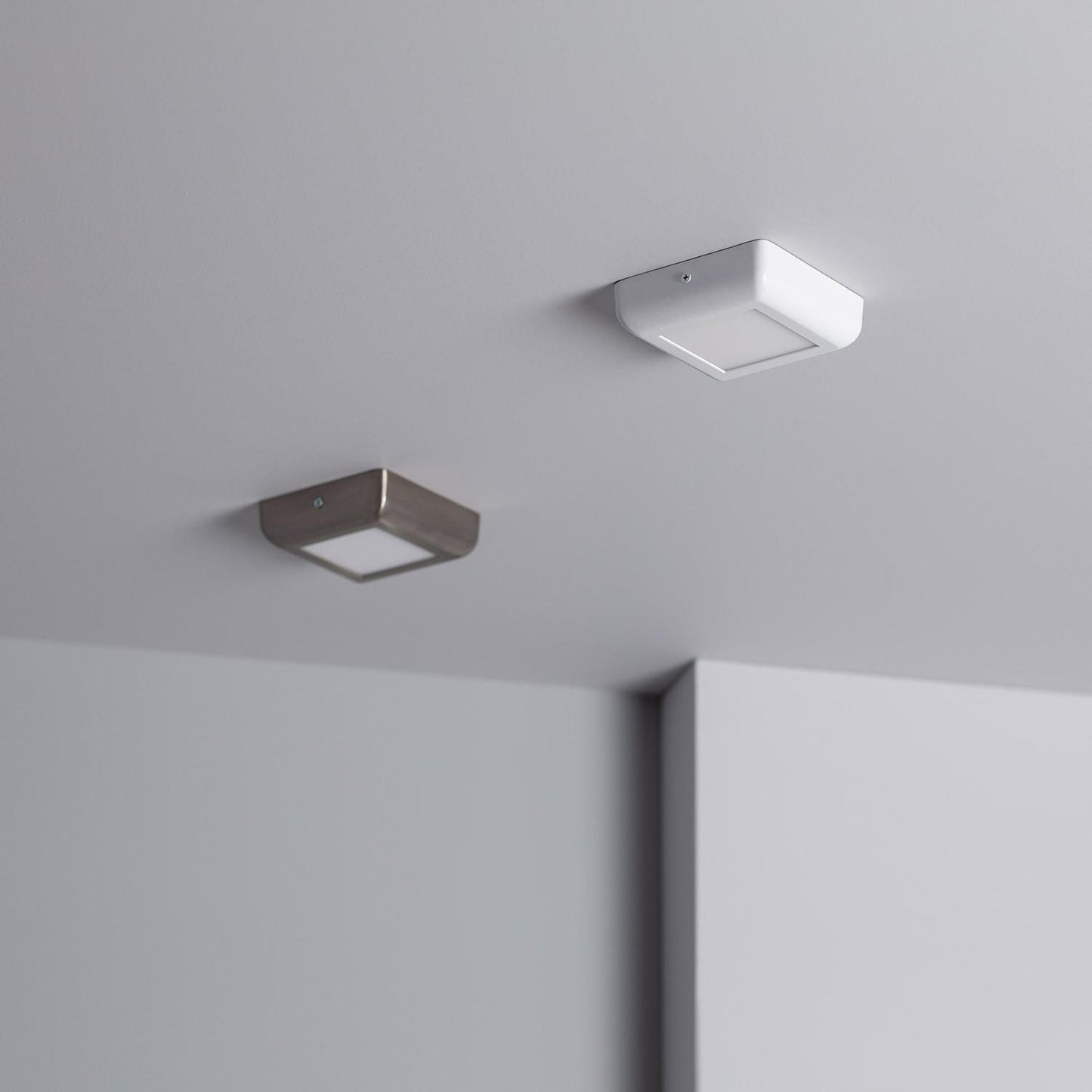 Plafonnier LED Carré 6W 122x122mm IP20 Non-Dimmable