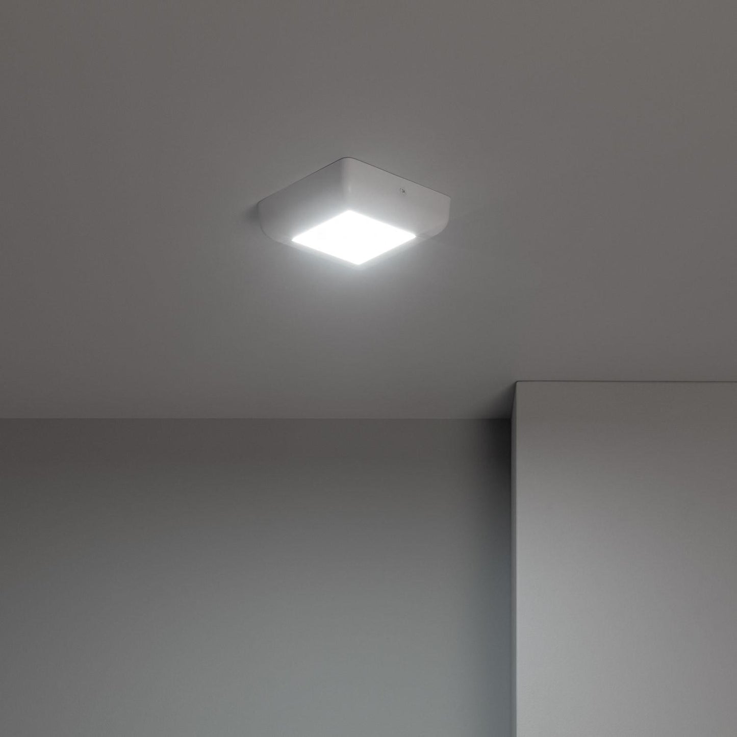 Plafonnier LED Carré 6W 122x122mm IP20 Non-Dimmable